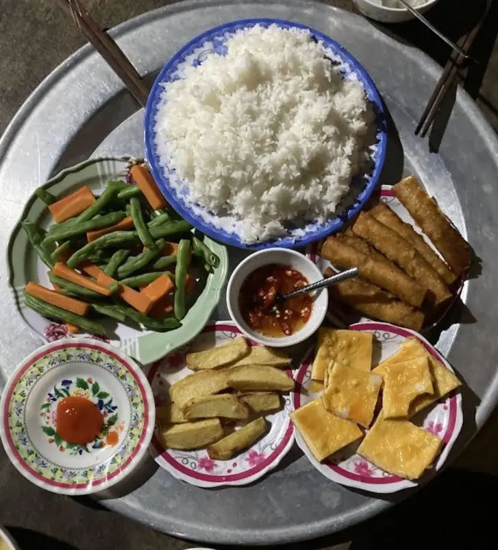 the food offered by the Trường Thành Hotel 