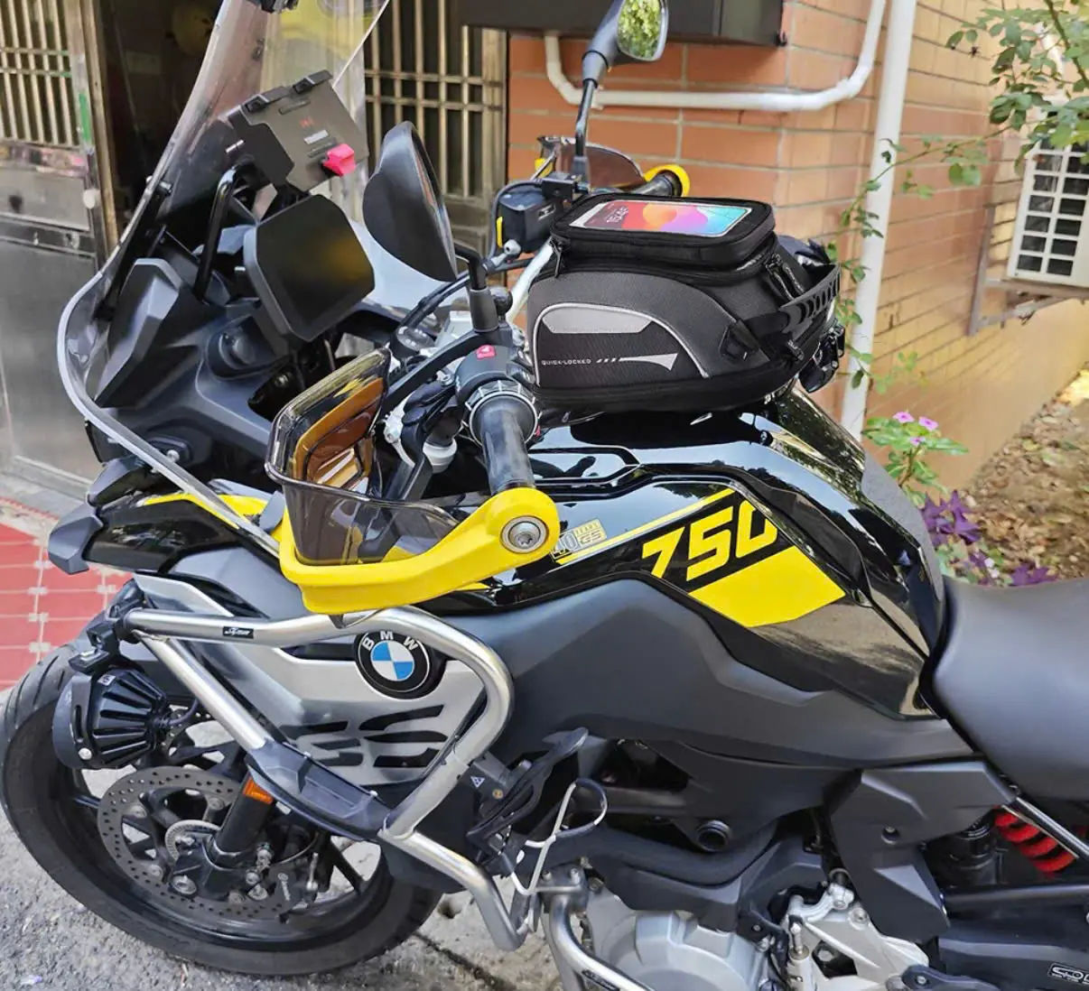 tank bags are an easy to access tools every rider needs one