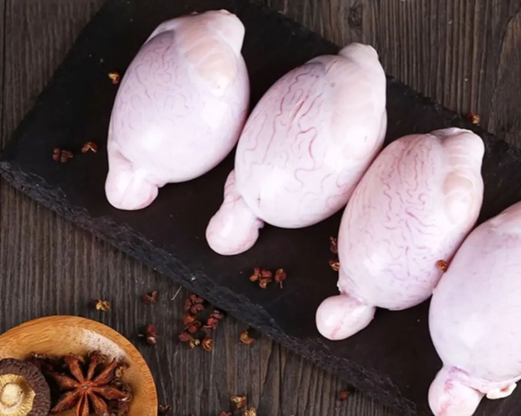 8. Goat Testicles (Tinh hoàn dê)