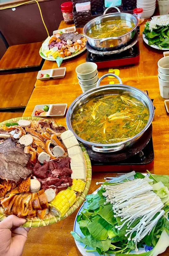 7. Vietnamese organ stew (Phá lấu)