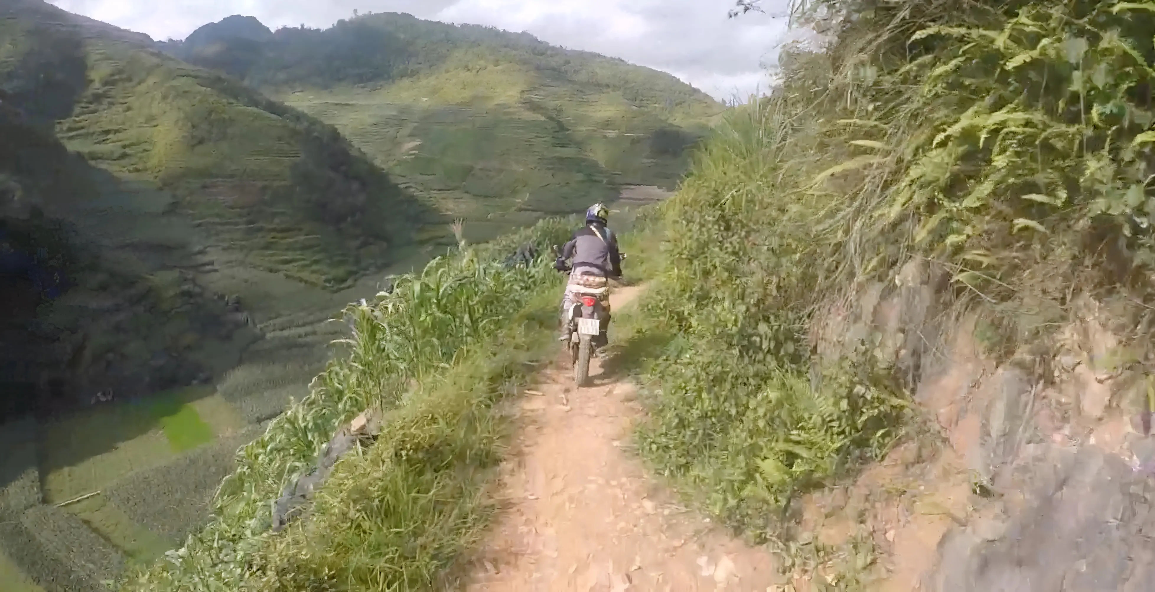 Vietnam's Best Dirt Bike Route In Dong Van GeoPark Touring - How danger is the ha Giang loop / ha Giang loop safety