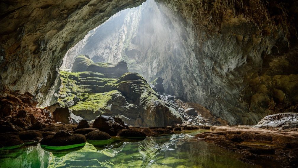 inside the cave in phong nha ke bang national park