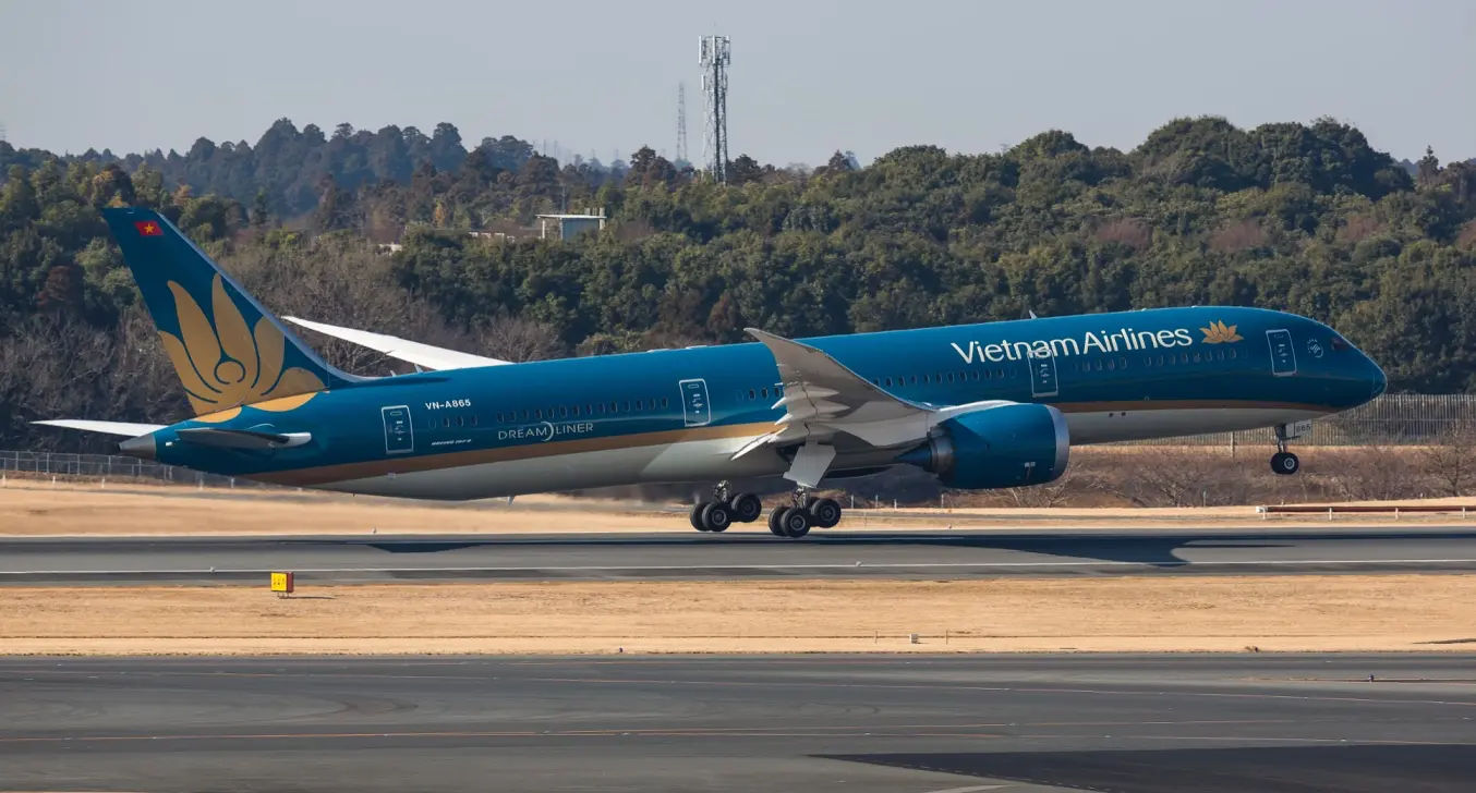 When is the Cheapest Time to Fly to Vietnam?