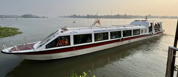 Ho Chi Minh city to Phnom Penh by boat