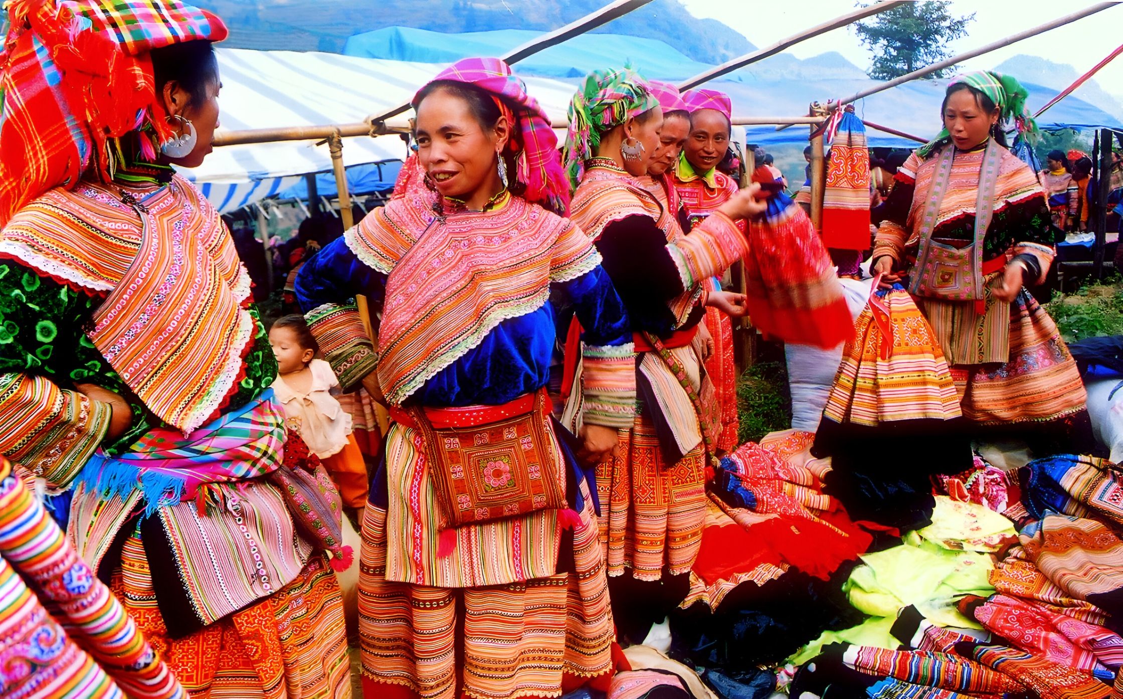 Visit sapa local market