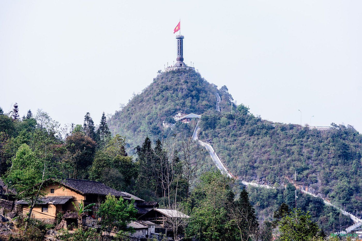 Photos of Lung Cu Flag Tower - vietnam flag