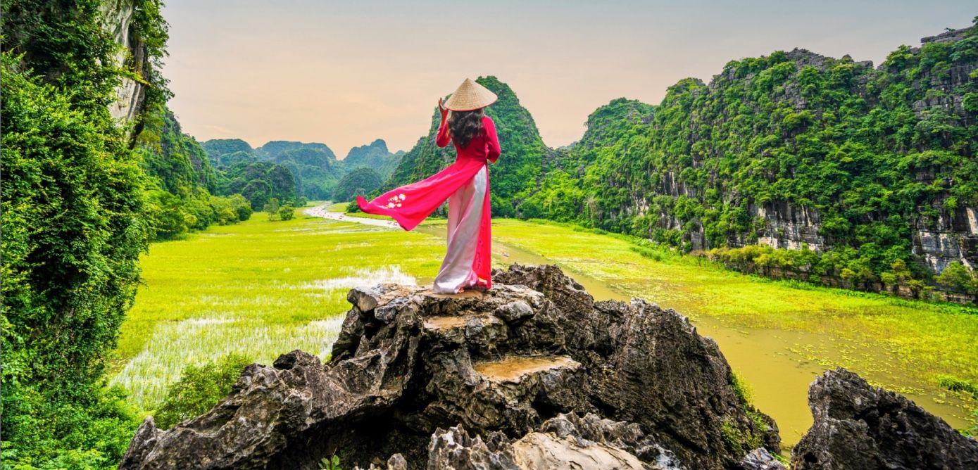 weekend in Ninh Binh, but being 2 hours drive from Hanoi means it can easily be a day trip too if you're short on time! 