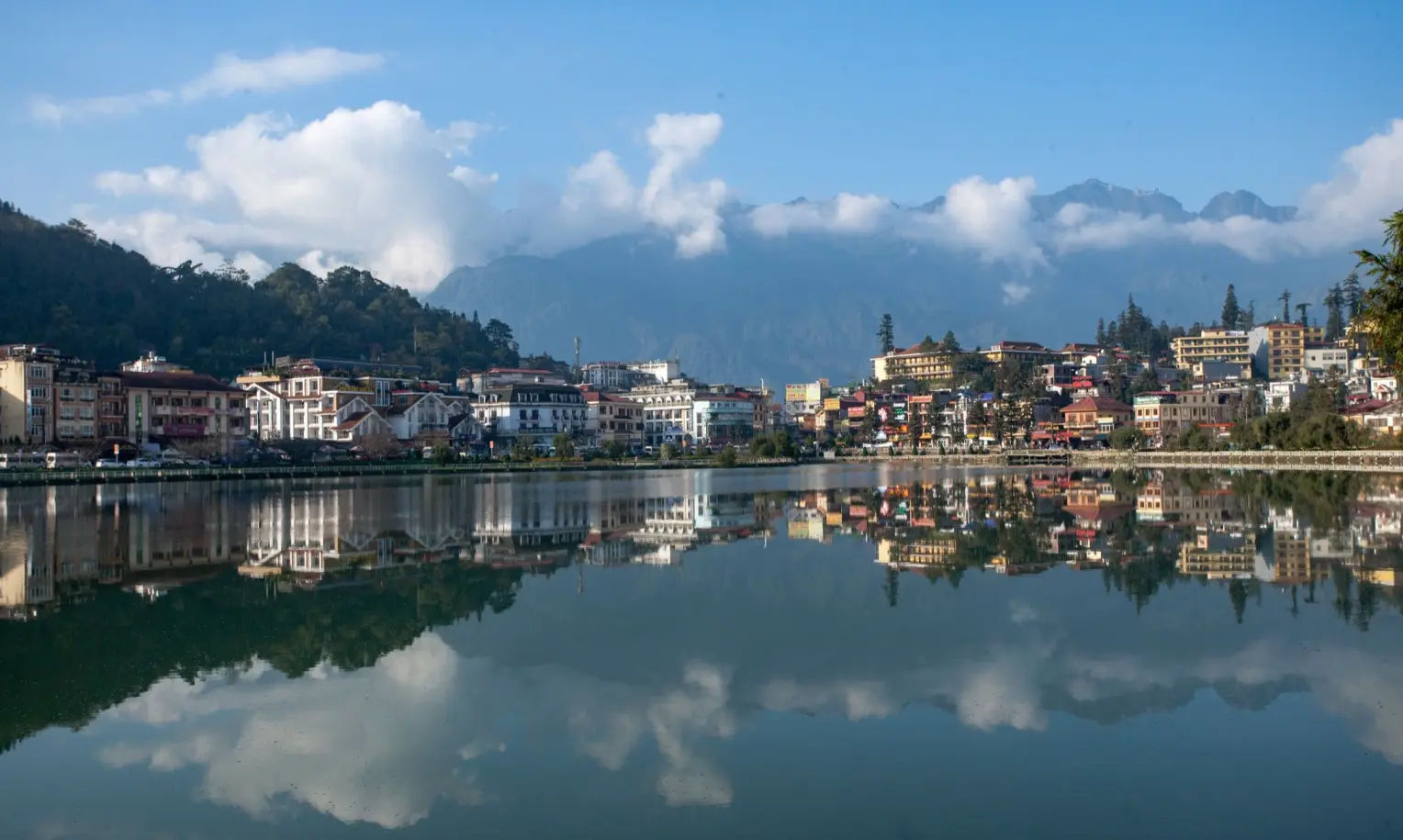sapa city - the center of sapa 
