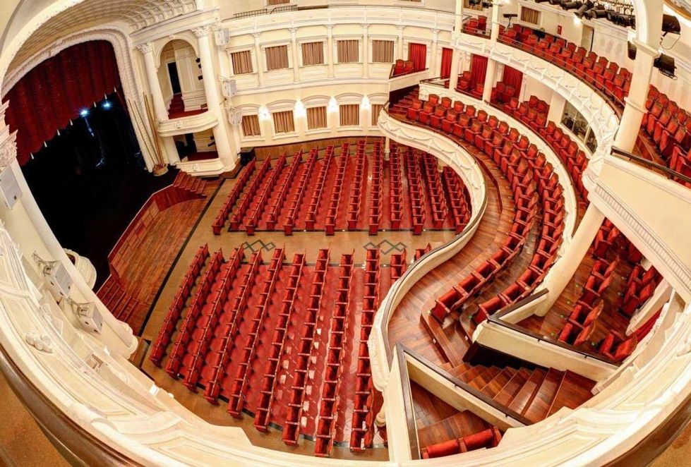 inside opera house of saigon