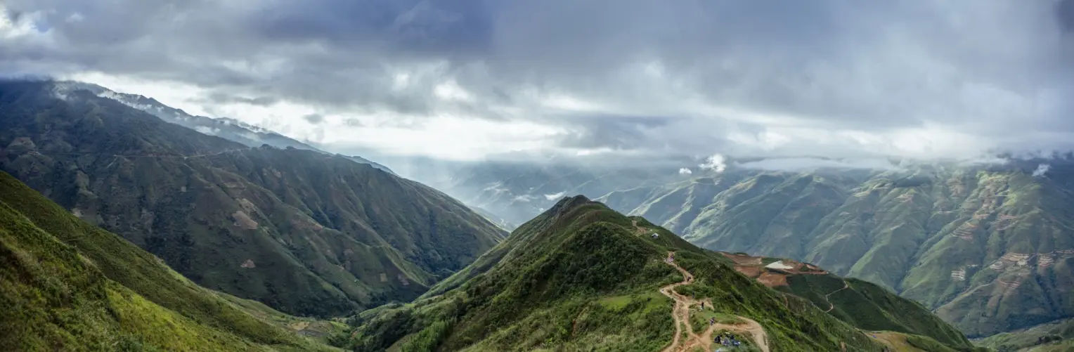 ta xua peak - adventure riders and motorbike tours are the main reasons to visit this place