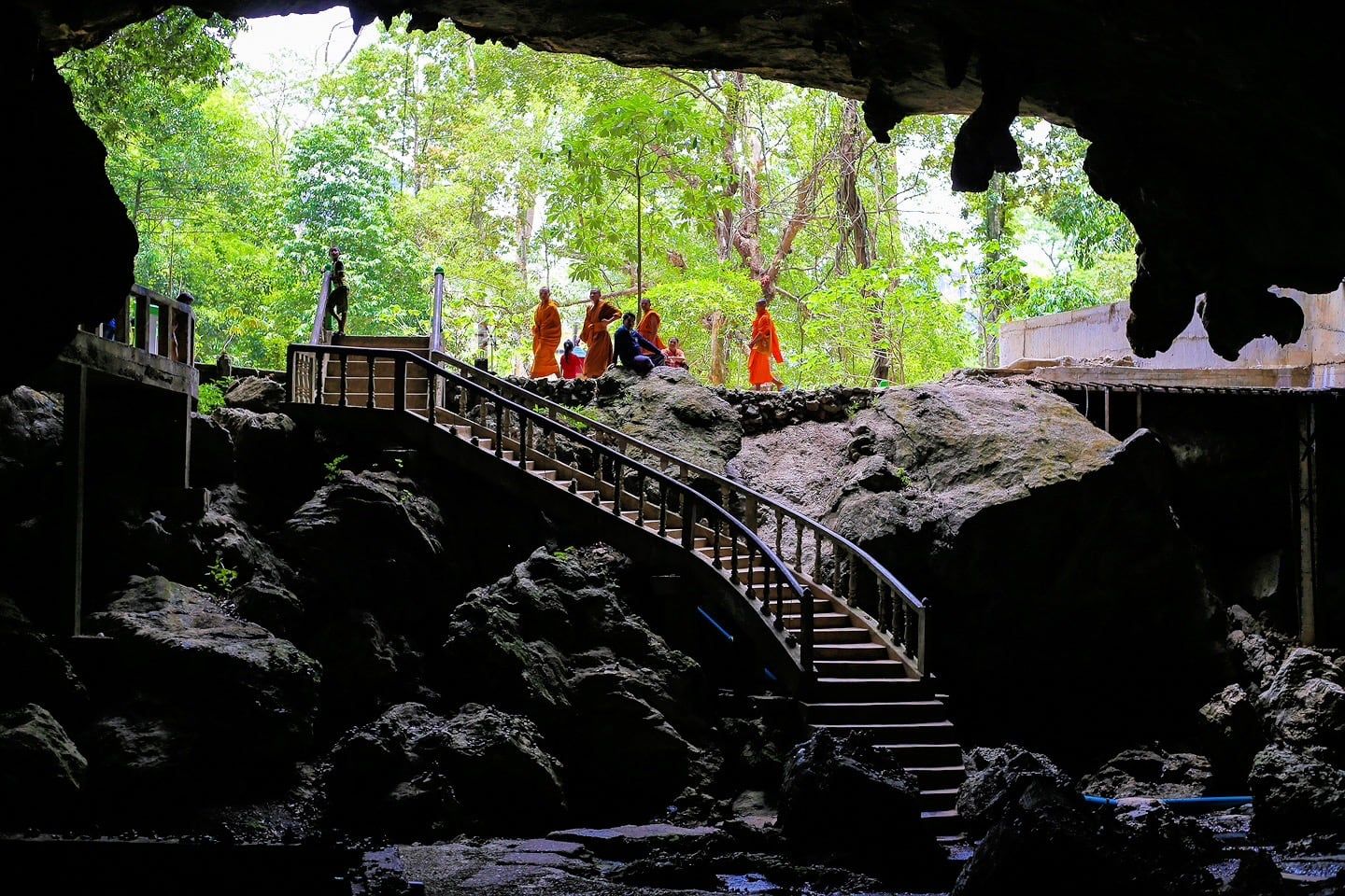 Xieng Liap Cave - Thakhek loop by motorbike