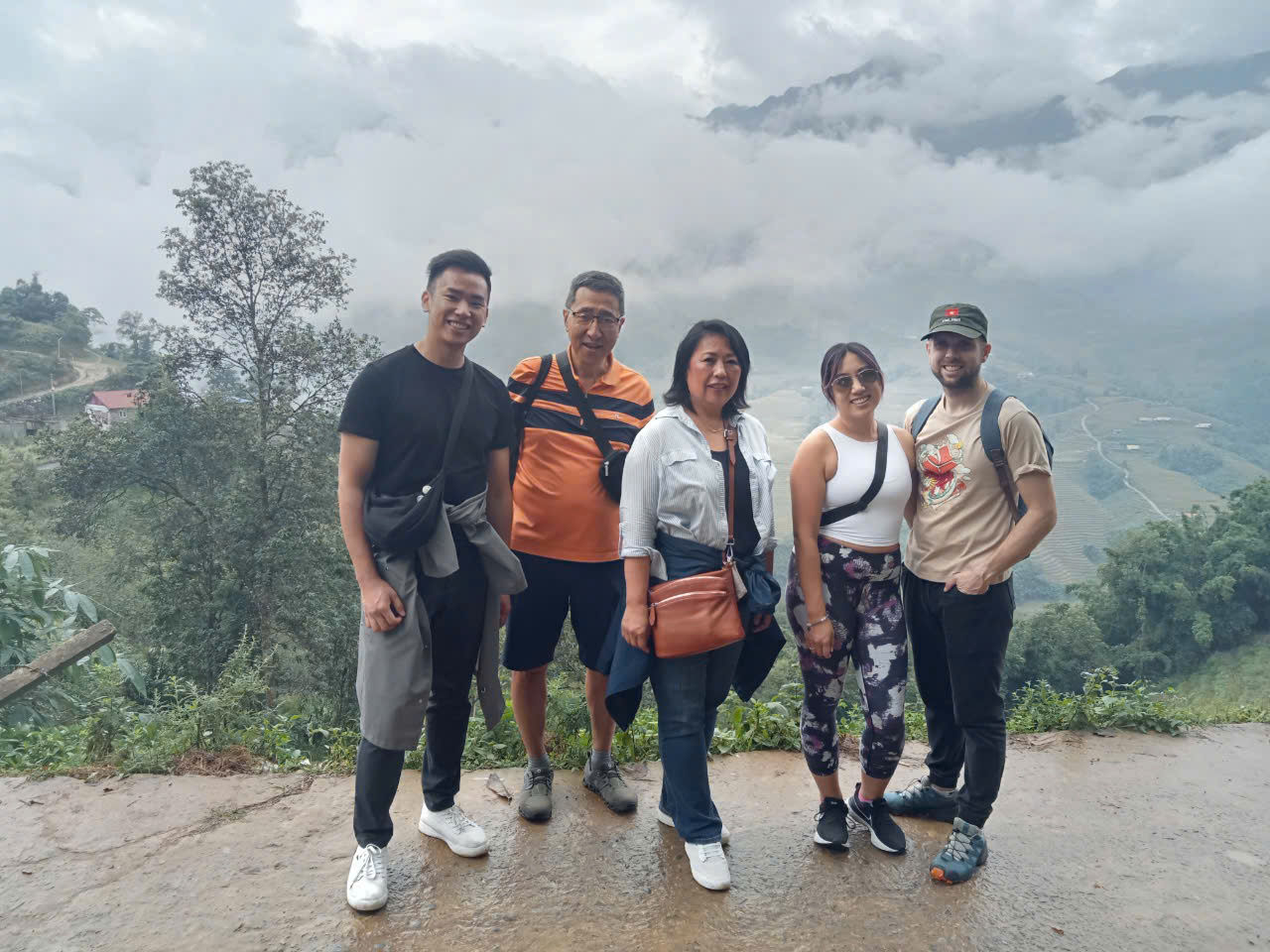 travelers on tours, from vietnamese private tours