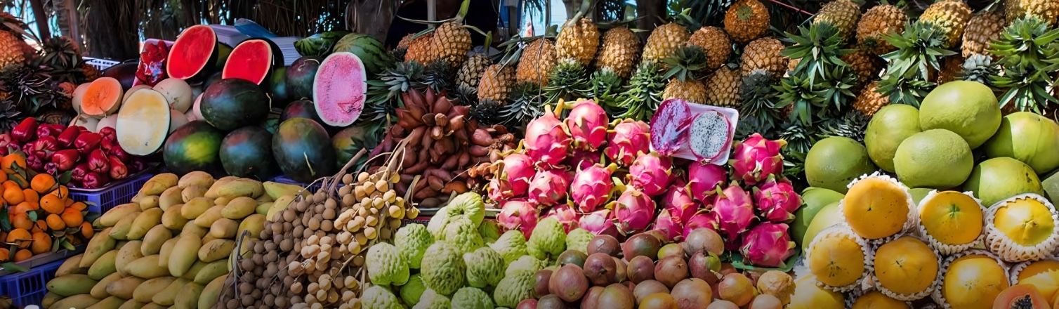 Saphan Khao Market