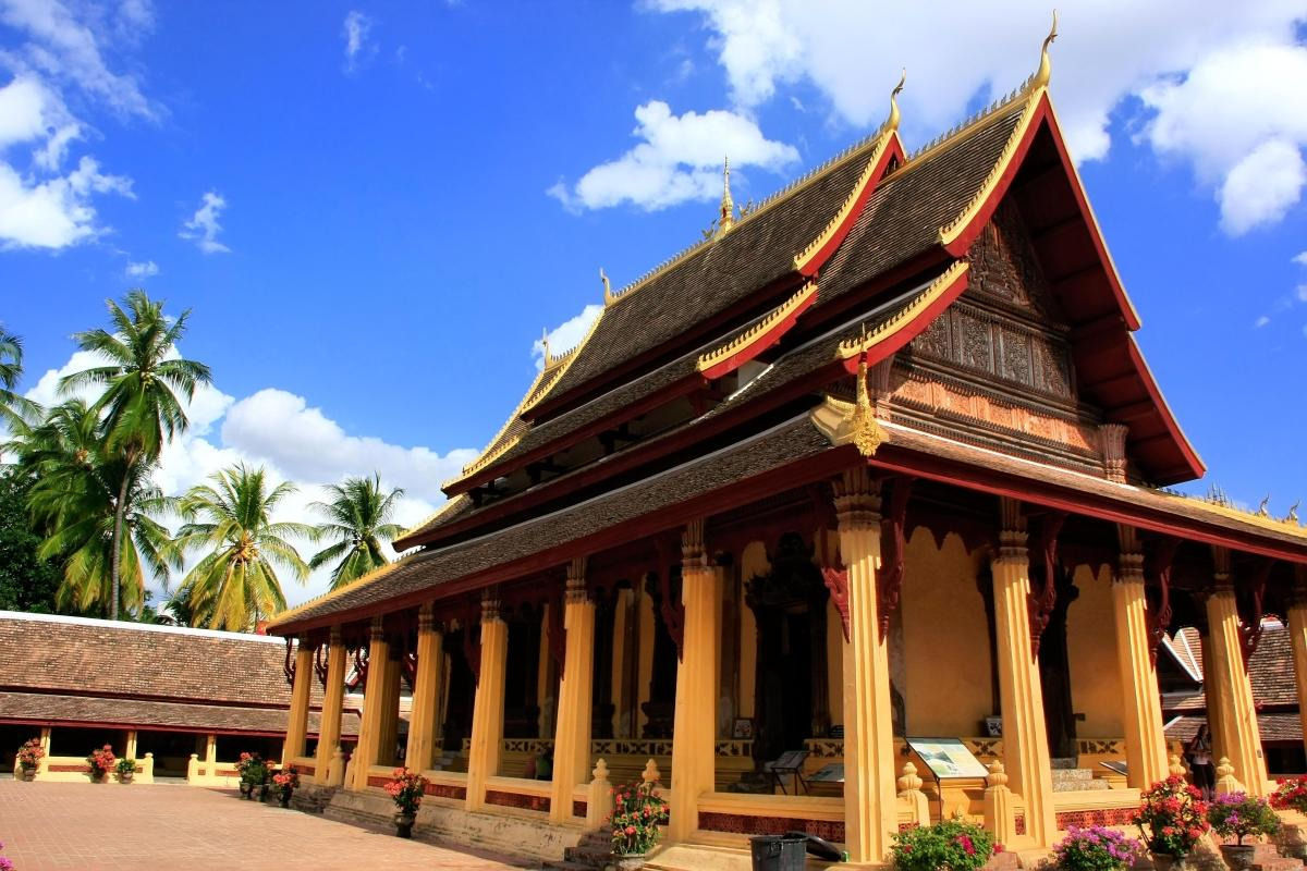 Wat Sisaket (Wat Si Saket) - top attraction and things to do in Vientiane Laos