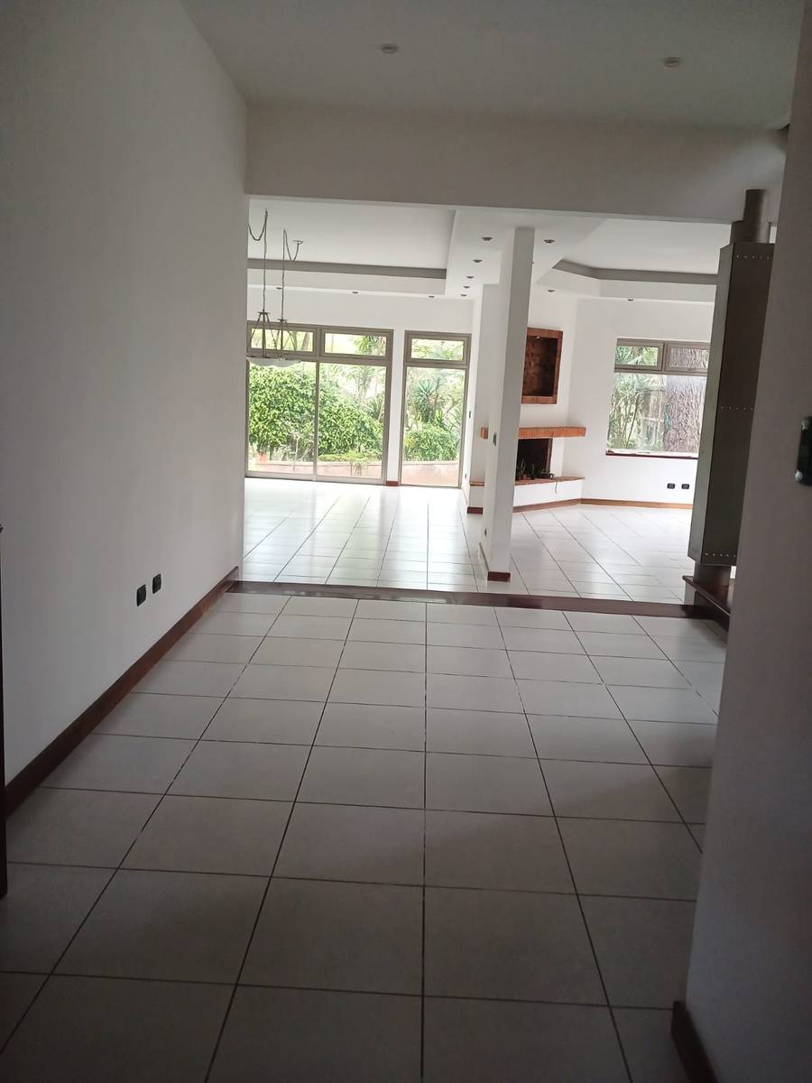 Casa en Kanajuyú | Zona 16