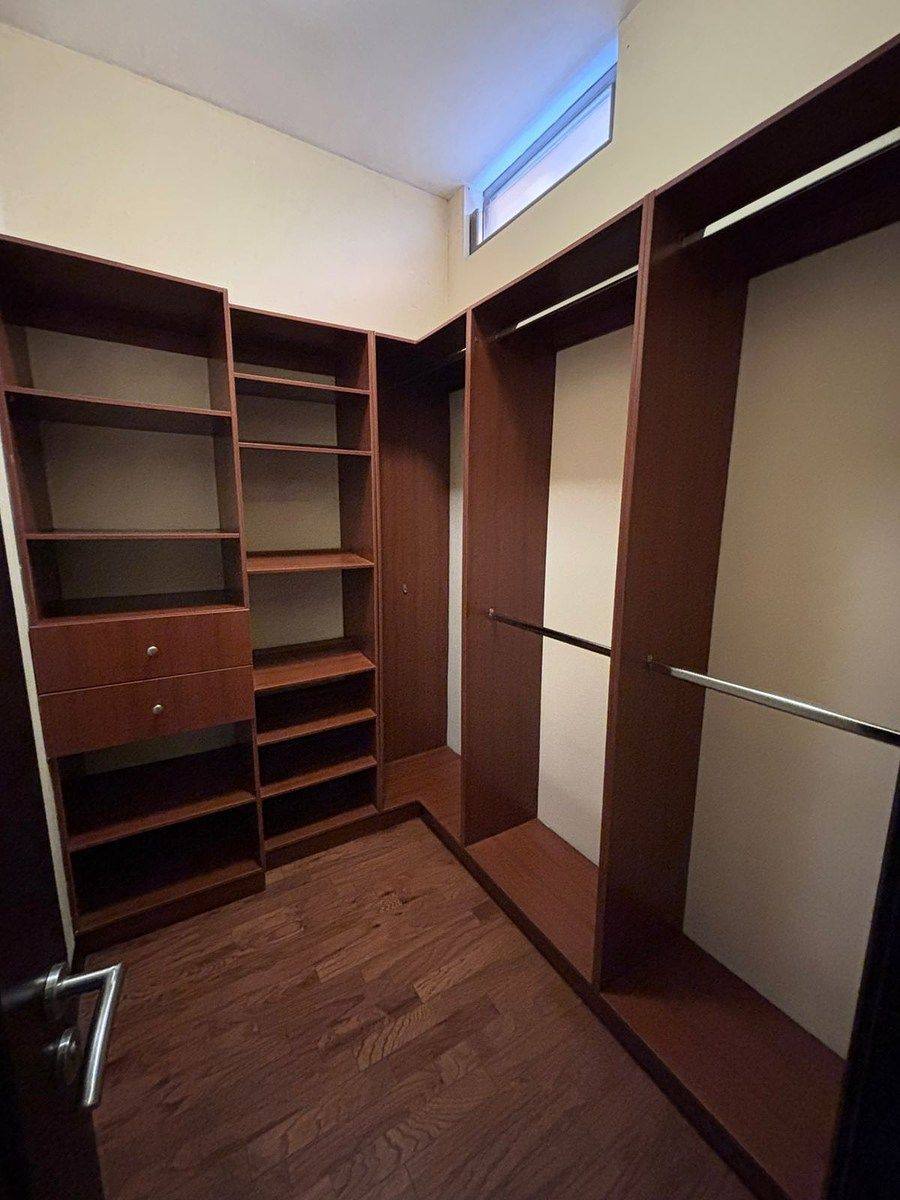 Zona 10 | El Prado | Casa en Venta