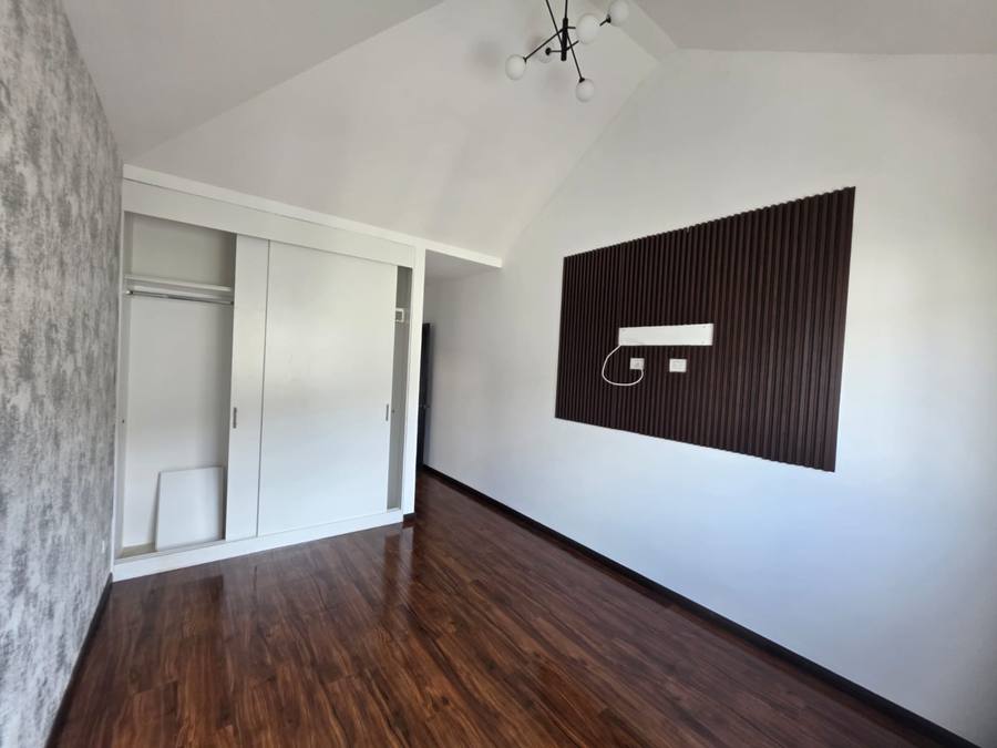 Casa en Zona 16 | Vistas de San Isidro II