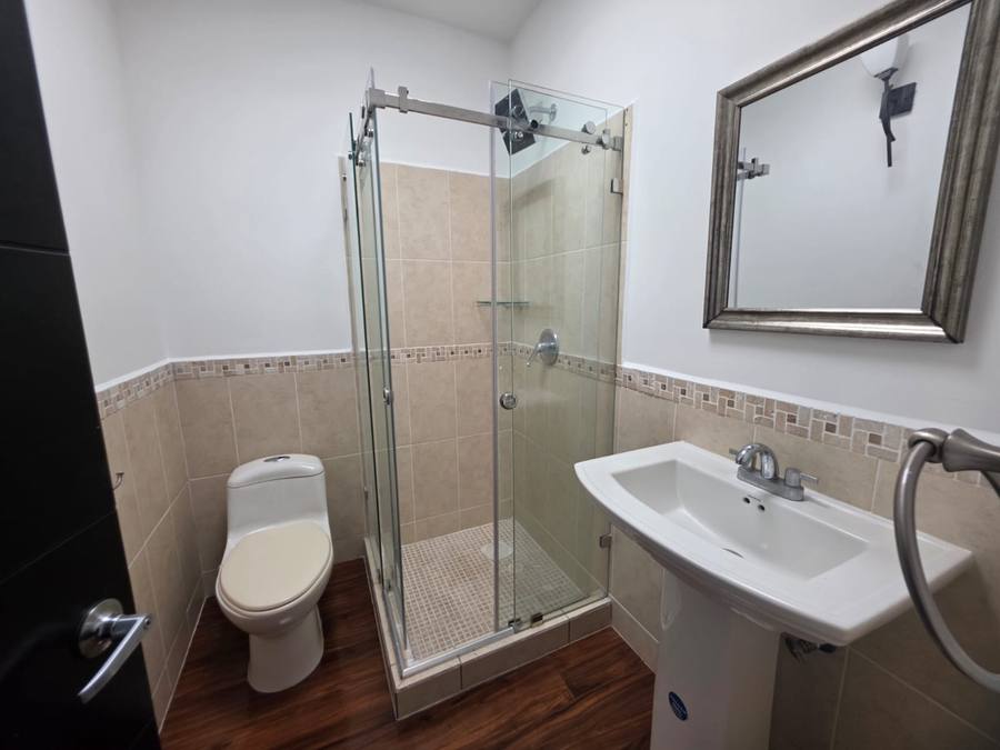 Casa en Zona 16 | Vistas de San Isidro II