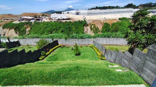 Casa en Fraijanes - Fontana 3 | Carretera a El Salvador