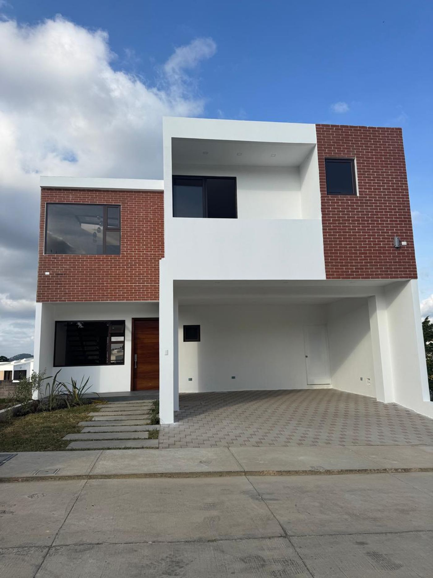 Villas de Alcalá | Carretera a El Salvador