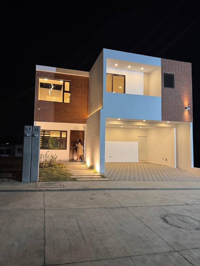 Villas de Alcalá | Carretera a El Salvador