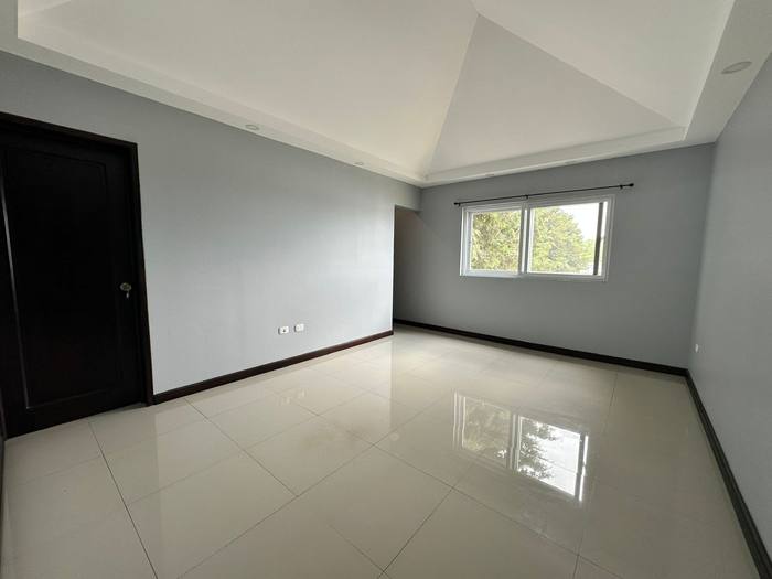 Casa en La Fontana | CAES