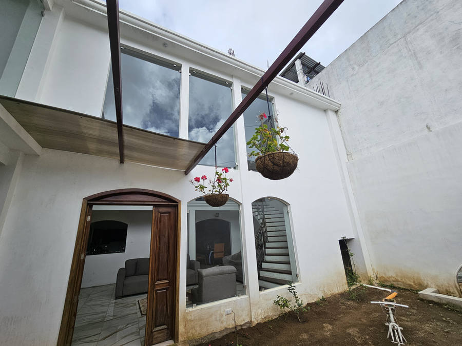 Casa Nueva | Florencia | Milpas Altas