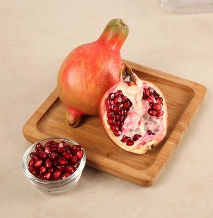 Pomegranate - 1 piece (175-225 g)