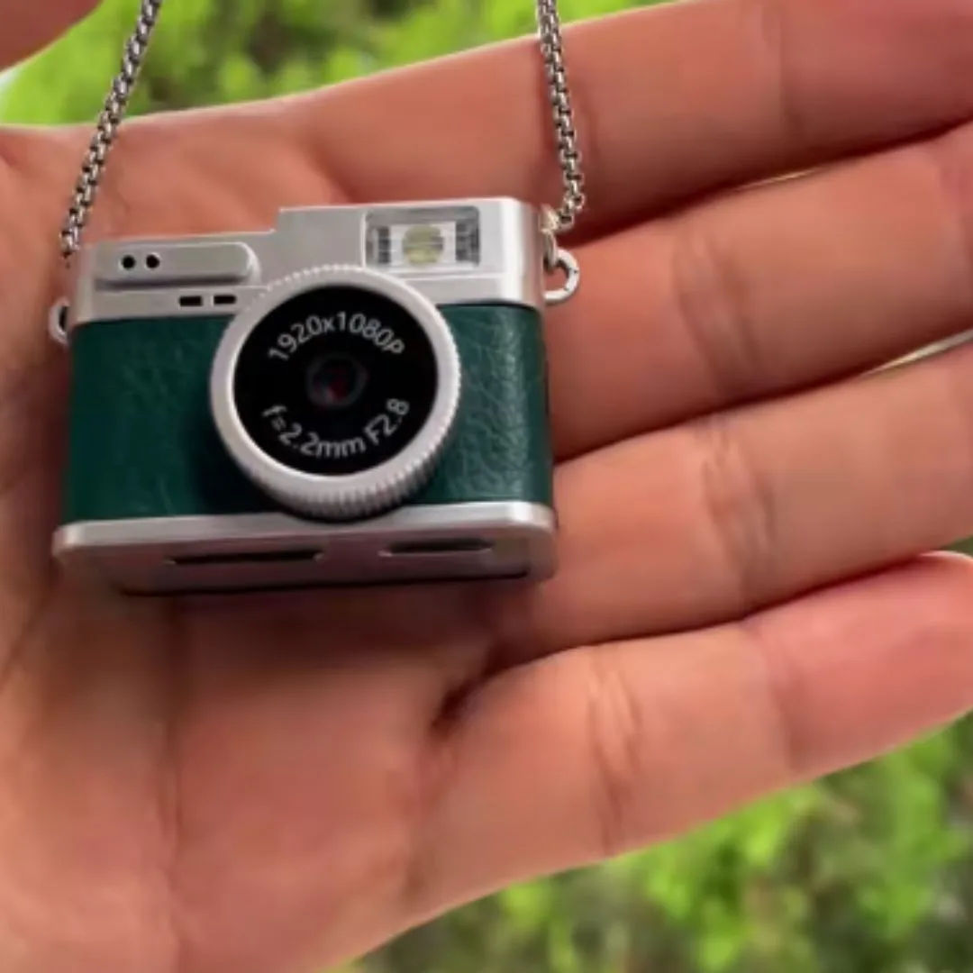 Foto real de clienta con la Mini Cámara