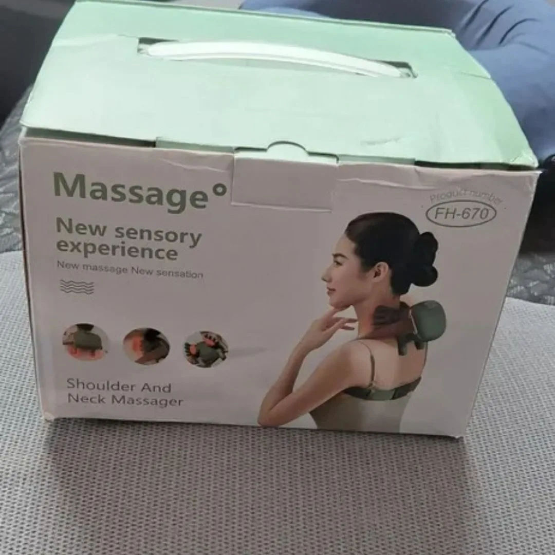 Cliente real con masajeador Manitos