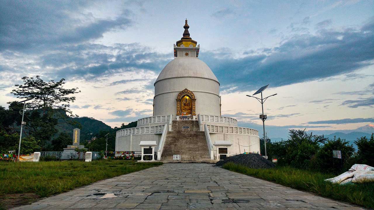 nepal_temple_everest