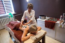 Лечение в Санатории Алеся - стоунтерапия, массаж горячими камнями Лечение в Санатории Алеся - стоунтерапия, массаж горячими камнями