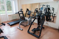 Отдых в Санатории Берестье - кардиозона в тренажёрном зале