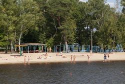 Отдых в Санатории Берестье - вид на пляж с лодочного причала