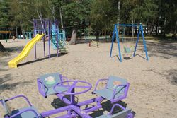 Отдых в Санатории Берестье - горки, качели, карусели на пляже