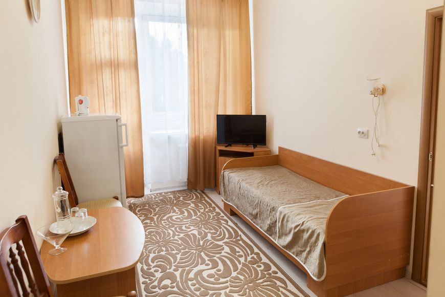 Трёхместный двухкомнатный номер корп. №1