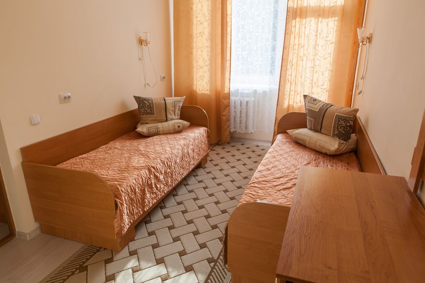 Трёхместный двухкомнатный номер корп. №1