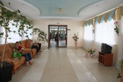 Отдых в Санатории Энергетик - холл спортивно-оздоровительного комплекса