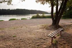 Отдых в Санатории Энергетик - пляж на Волпянском водохранилище