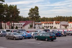 Отдых в Санатории Энергетик - гостевая парковка санатория