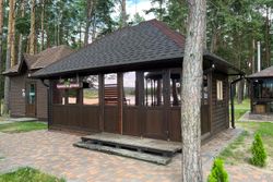 Территория Санатория Ружанский летом - баня на дровах