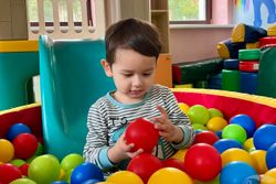 Отдых в Санатории Ружанский - горки, мягкие конструкторы, бассейн с шариками