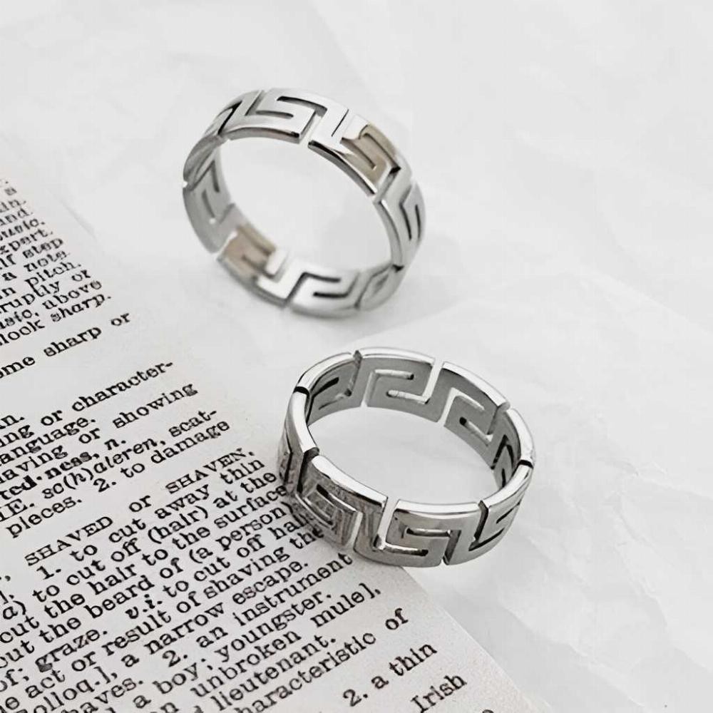 Produk Cincin Tangan Zigzag Motif Pria atau Wanita Silver Keren