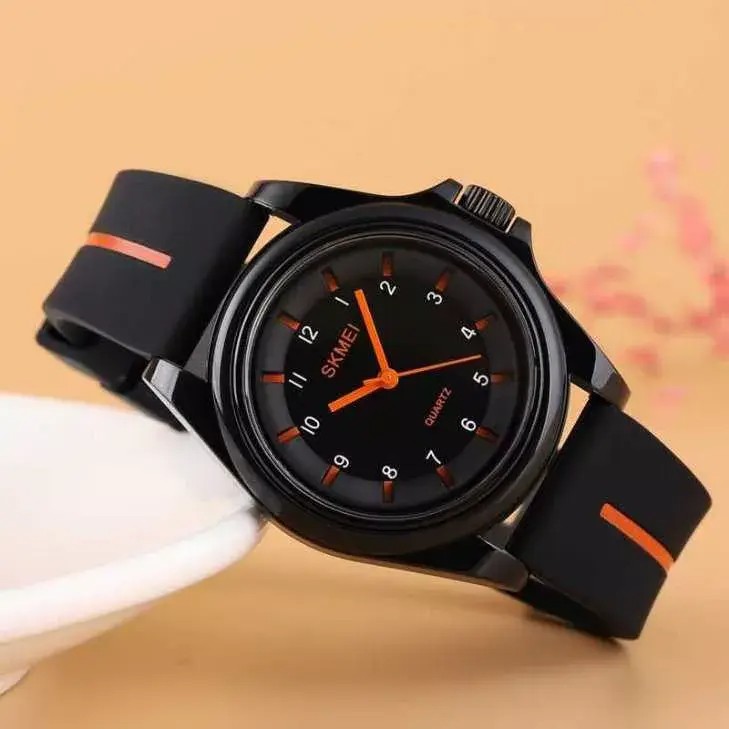 Produk Jam Tangan Simpel Analog Karet Original Pria atau Wanita Simpel Type Oren