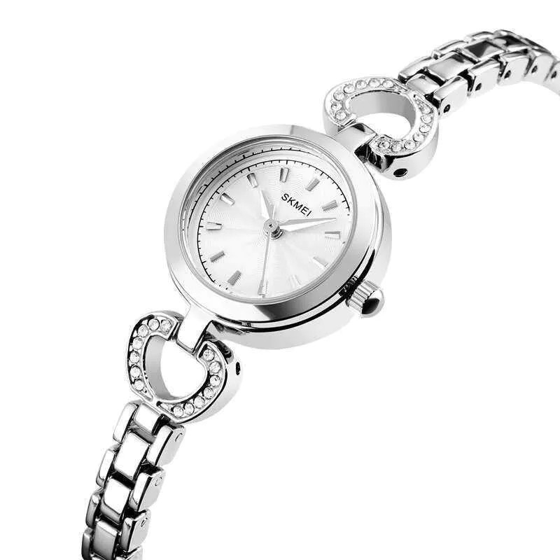 Produk Jam Tangan Analog Wanita Simple Zinc Alloy Silver Style Original