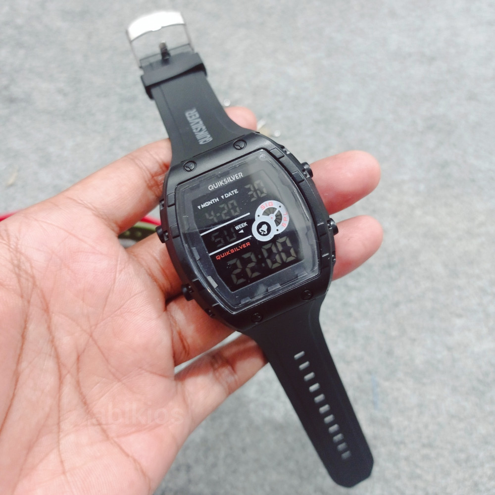 Produk Jam Tangan Digital Pria 2130 Sporty Fungsional Rubber Hitam