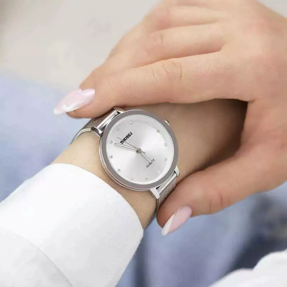 Produk Jam Tangan Wanita Casual Analog Original Rantai Stainless Steel Silver