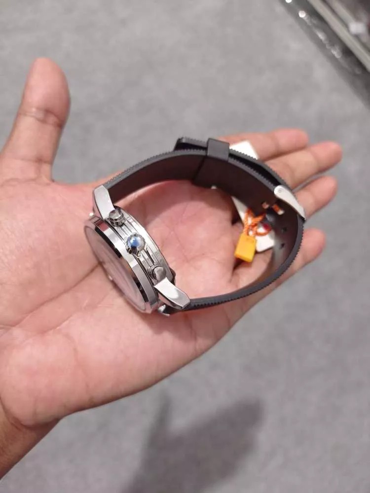 Produk Jam Tangan Analog Tali Karet Original Blue