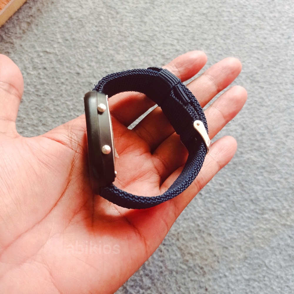 Produk Jam Tangan Digital Strap Kanvas Blue Good Simple Fashionable