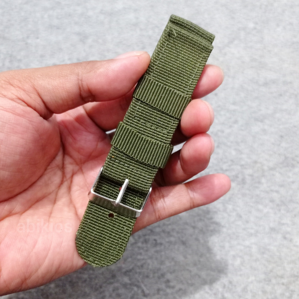 Produk Tali Jam Tangan Nylon Universal 18mm 20mm 22mm 24mm Strap Sporty Quick Release